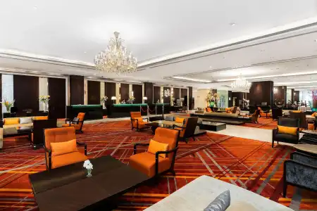 Holiday Inn Bangkok Silom by IHG - 1