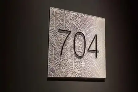 Yllen Eiffel - 235