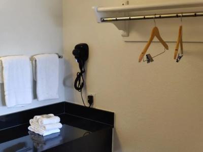 Red Roof Inn Houston – Jersey Village - 17