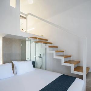 Muses Cycladic Suites - 190