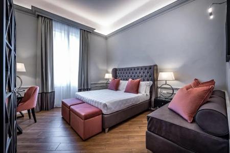 Ungherese Small Luxury - 138