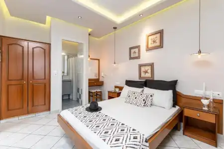 Palatia - 32