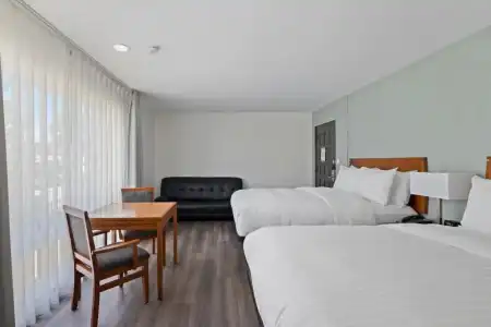 Vagabond Inn Glendale - 50