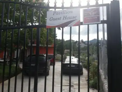 Pavillion Guest House - 21