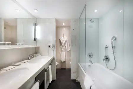 Crowne Plaza DUSSELDORF - NEUSS by IHG - 8