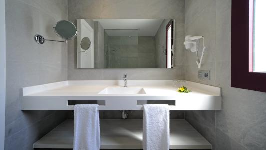 Broncemar Beach Suites - 9