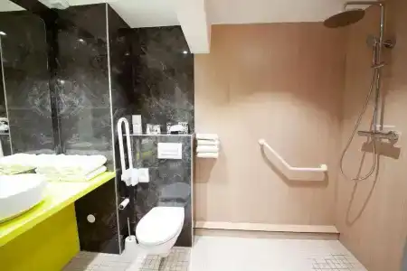 Hôtel le Kennedy, Clermont-Ferrand, The Originals Relais - 67