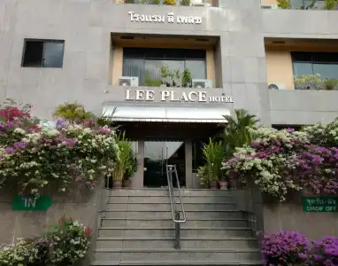 Lee Place - 0