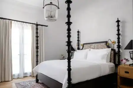 Commodore Perry Estate, Auberge Collection - 26