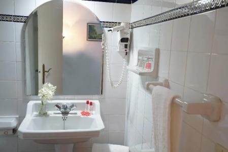 Medium Romantic - 48