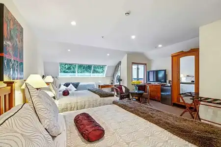 The Classic Villa - 37