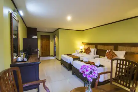Phuphaya Resort Pattaya - 6