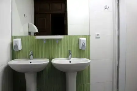 Envoy Hostel - 24