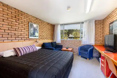 Aquajet Motel - 55