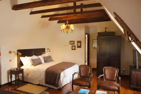 Boutique Castillo Rojo - 61