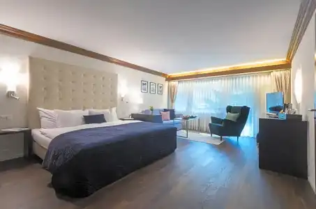 Mirabeau Etoile - 99