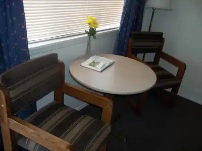 Royal Host Motel - 14