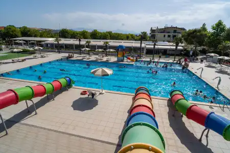 Club Del Sole Stork Family Collection - 12