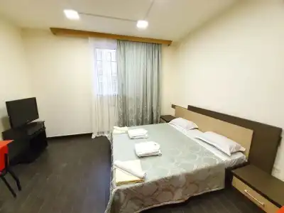 Doss and Hostel - 3