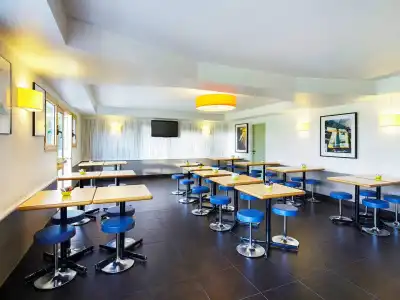 Ibis Budget Chartres - 14
