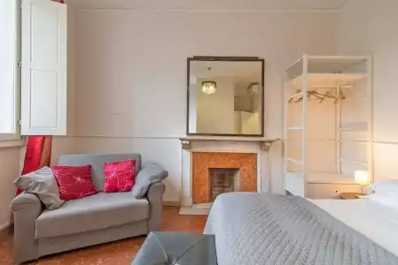 Cozy Duomo View Apartment - 27