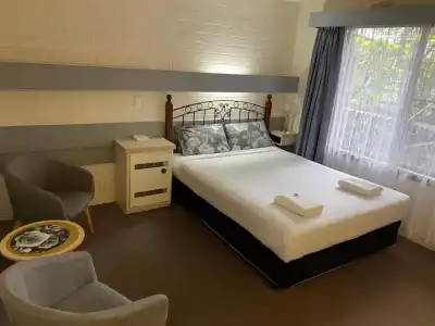 Mahogany Motel - 54
