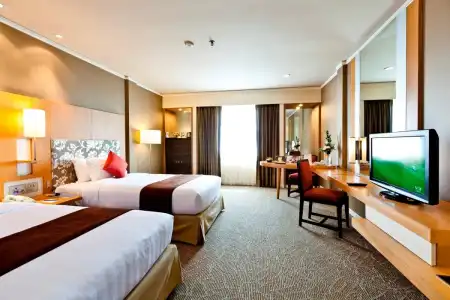 Royal Princess Larn Luang - 9