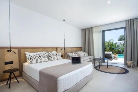Vanik Suites - 68