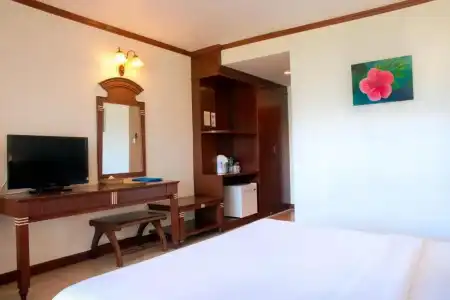 Lanta Casuarina Beach Resort - 51