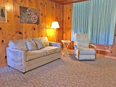 Park Motel and Cabins - 366