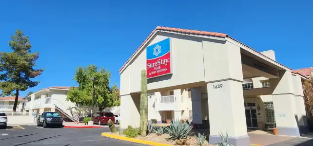 Baymont Inn & Suites by Wyndham Tempe University/Phoenix - 0