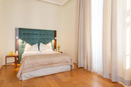 HiLight Suites - 160
