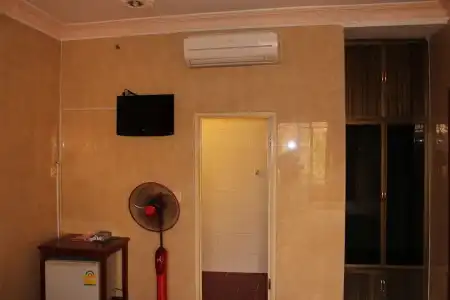 Lucky 1 Guesthouse - 24
