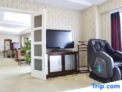 Nanjing Grand - 141