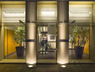 Hotel - 0
