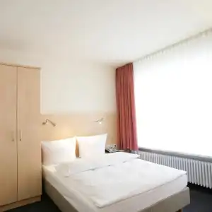 Senator München - 23