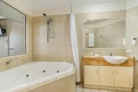 Raffles Mooloolaba - 31