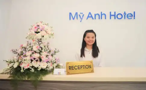 My Anh 120 Central Saigon Ben Thanh Market - 11