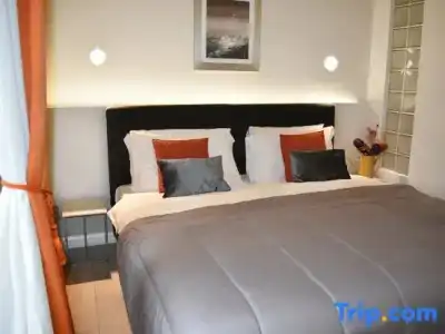 The Roman Empire Guesthouse - 73