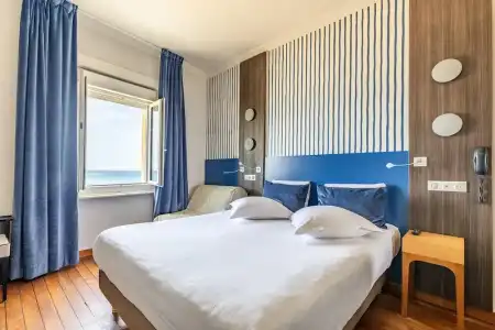 Kyriad Saint Malo centre Plage - 296