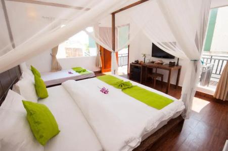 Suite Home Boutique - 40