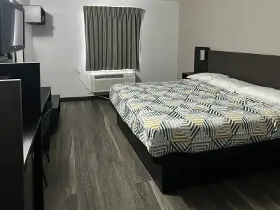 Travel Inn by OYO Omaha - 4