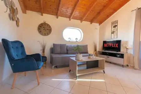 Oula Maisonettes Suites - 38