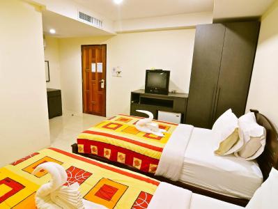 Square One Patong - 115
