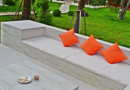 V Valley Resort - 9