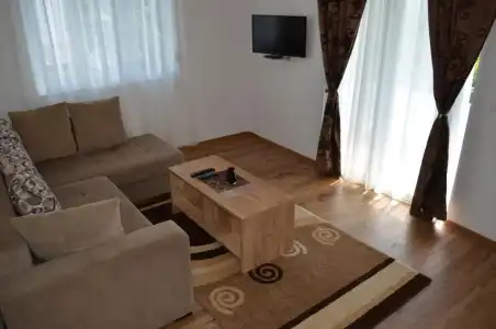 B&B Lovac - 95