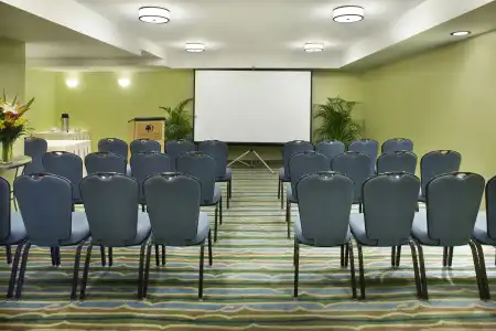 DoubleTree by Hilton Alana - Waikiki Beach - 20