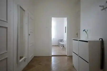 Angel City Apartments - 111