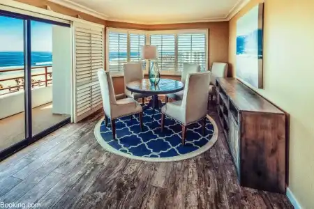 The Waterfront Beach Resort, A Hilton - 170
