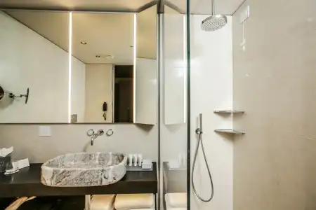 Viu Milan - 13